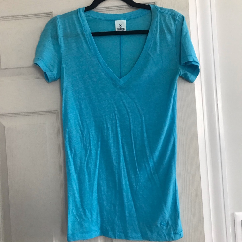 V neck tee